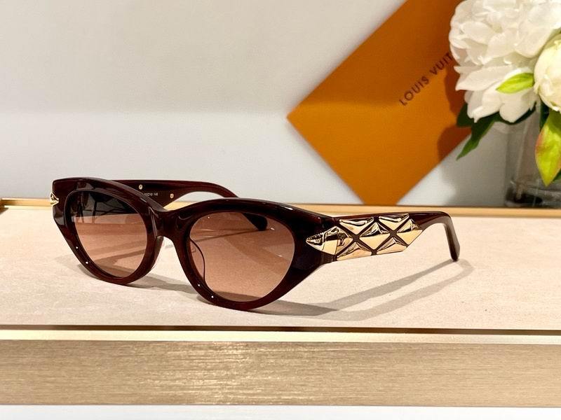 LV Sunglasses 142